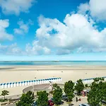 海滩酒店 3* 滨海布洛涅