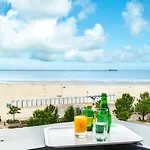 海滩酒店 酒店