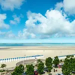 海滩酒店 3*